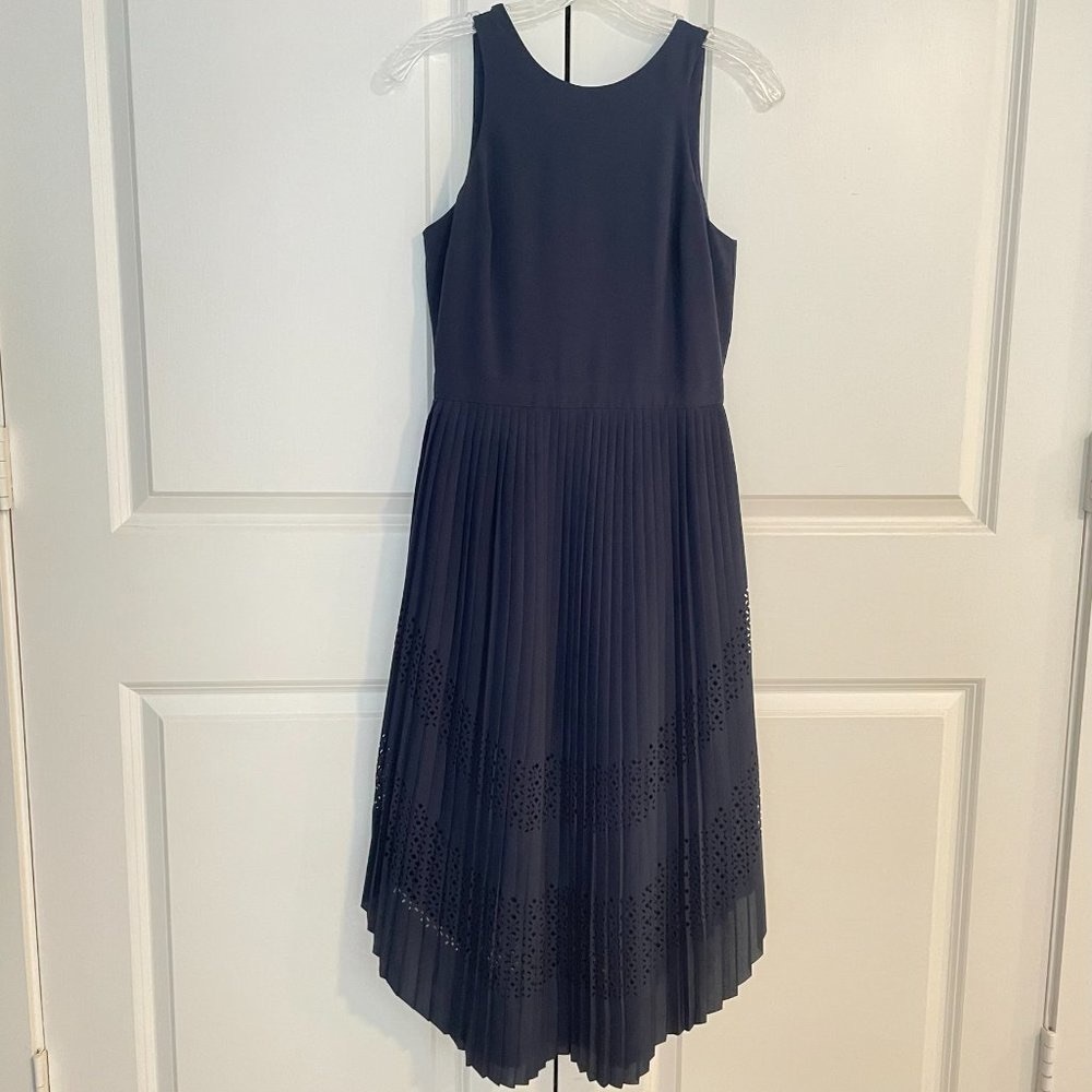 Banana Republic Pleated Midi Dress Cutout Detail (Petite 0, Navy/Dark Blue)